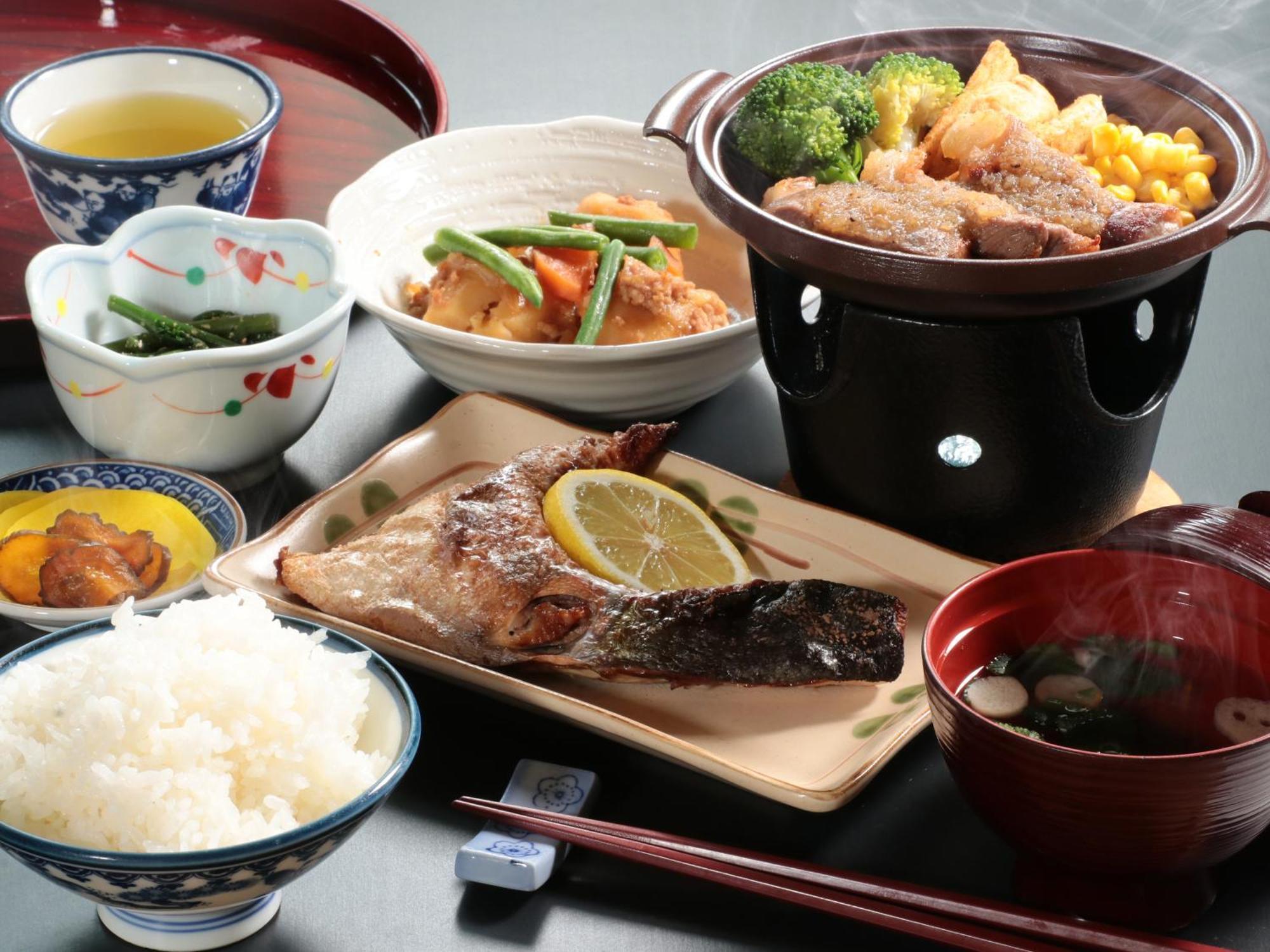 Business Ryokan Iroha Minokamo Eksteriør billede